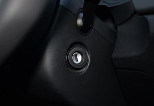 方向盤(pán)及點(diǎn)火鑰匙轉(zhuǎn)不動(dòng)的原因與解決方法